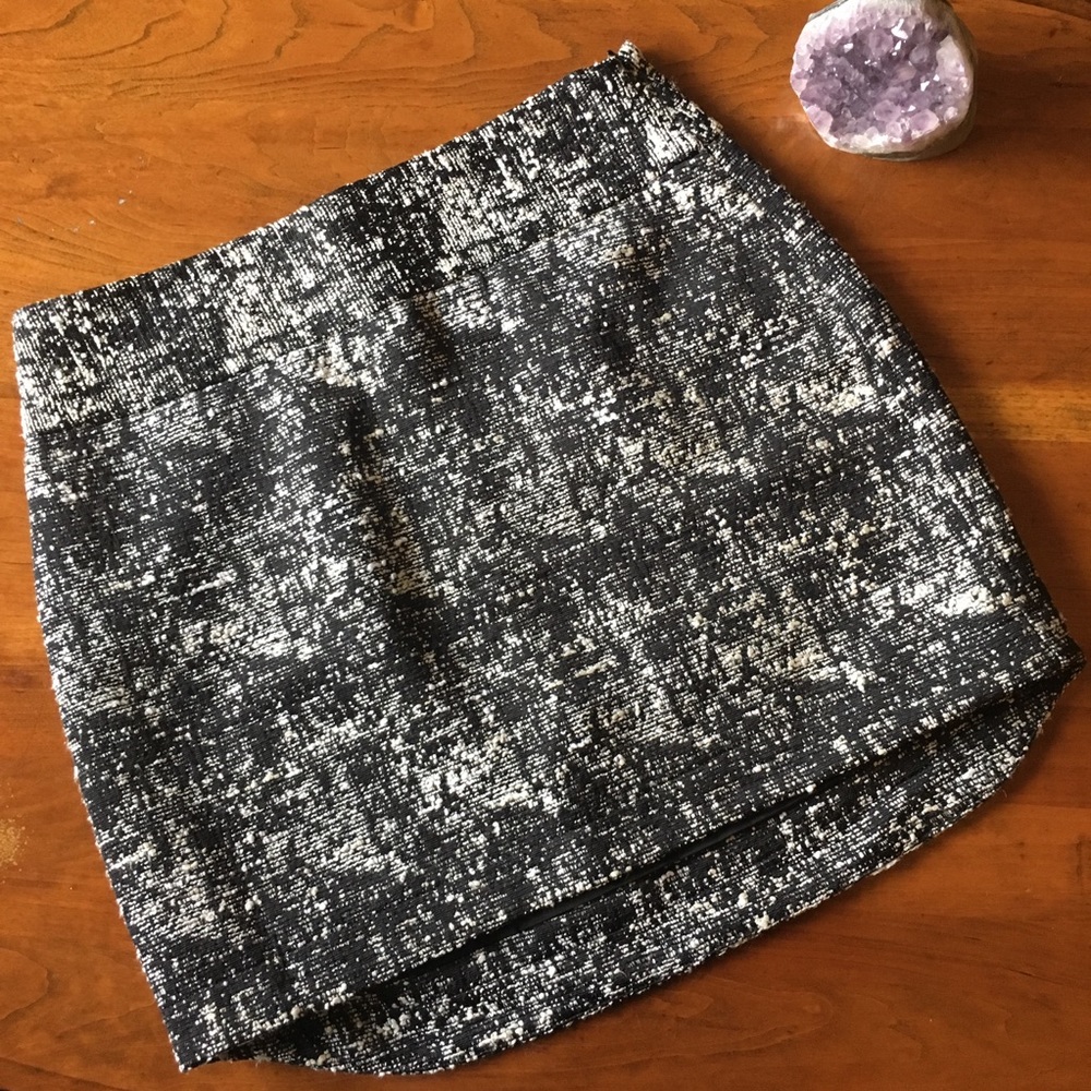 NWT Banana Republic textured knit miniskirt
